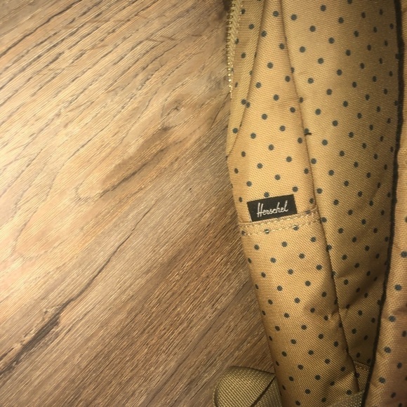 HERSCHEL Supply Co Beige Tan & Navy Blue Polka Dot Back Pack GUC - Picture 10 of 10